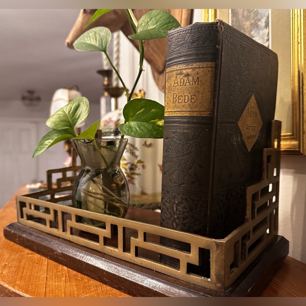 Vintage Chinoiserie Brass and Wood Shelf - Picture 7 of 9